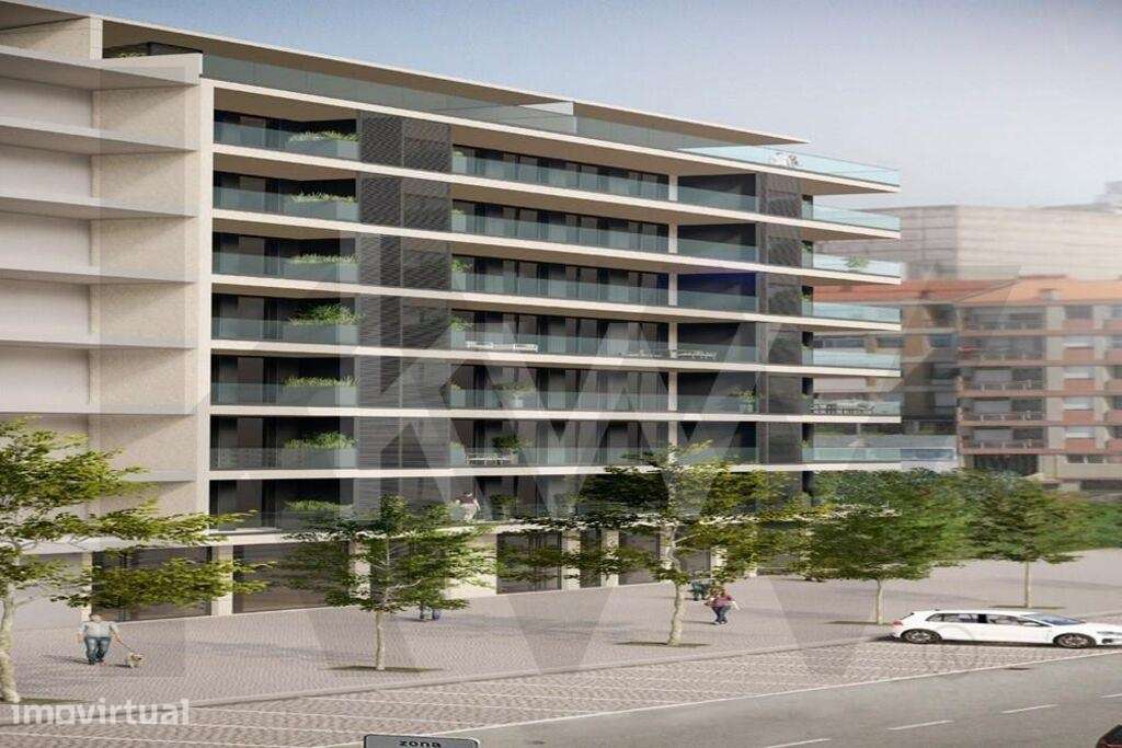 T4 Novo, Varanda e Garagem Fechada no  Empreendimento O FOCO perto da - Grande imagem: 3/5