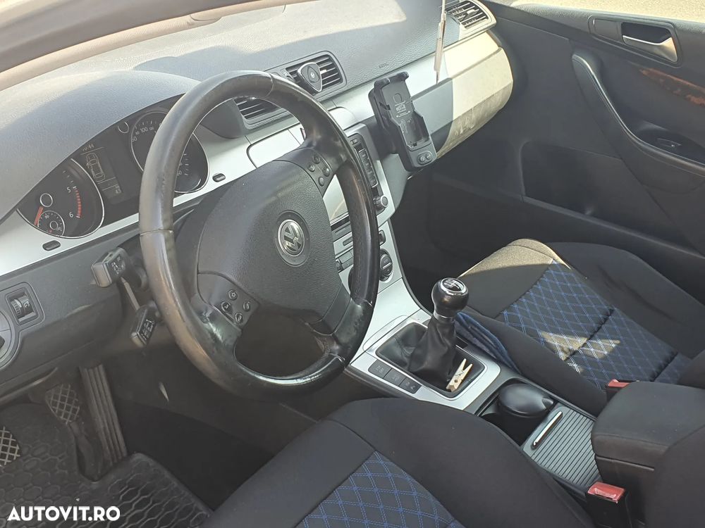 Volkswagen Passat - 14