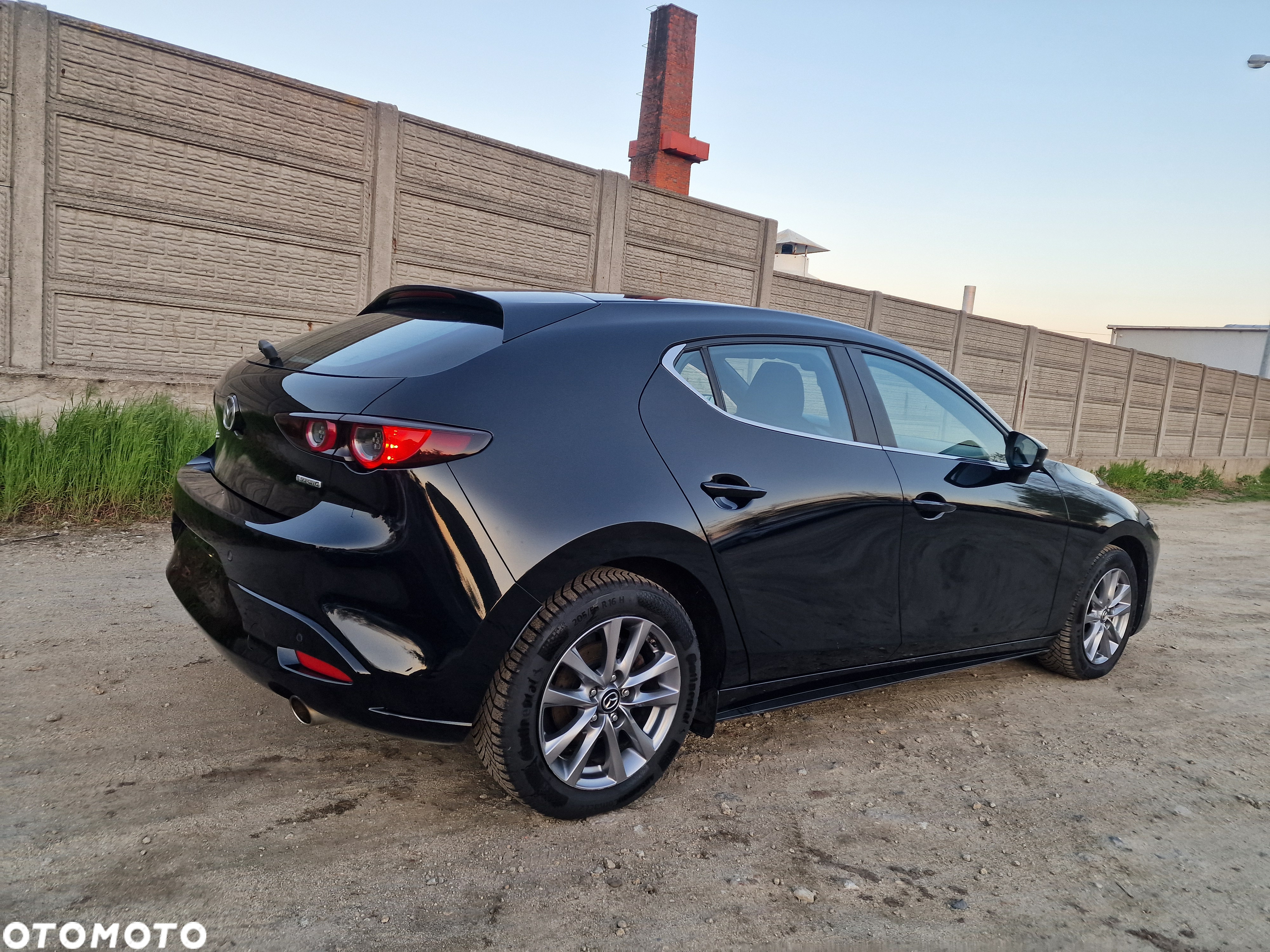 Mazda 3 e-SKYACTIV-G 2.0 M HYBRID - 29