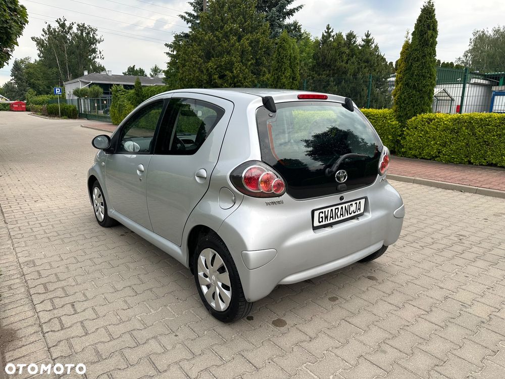 Toyota Aygo Cool - 11