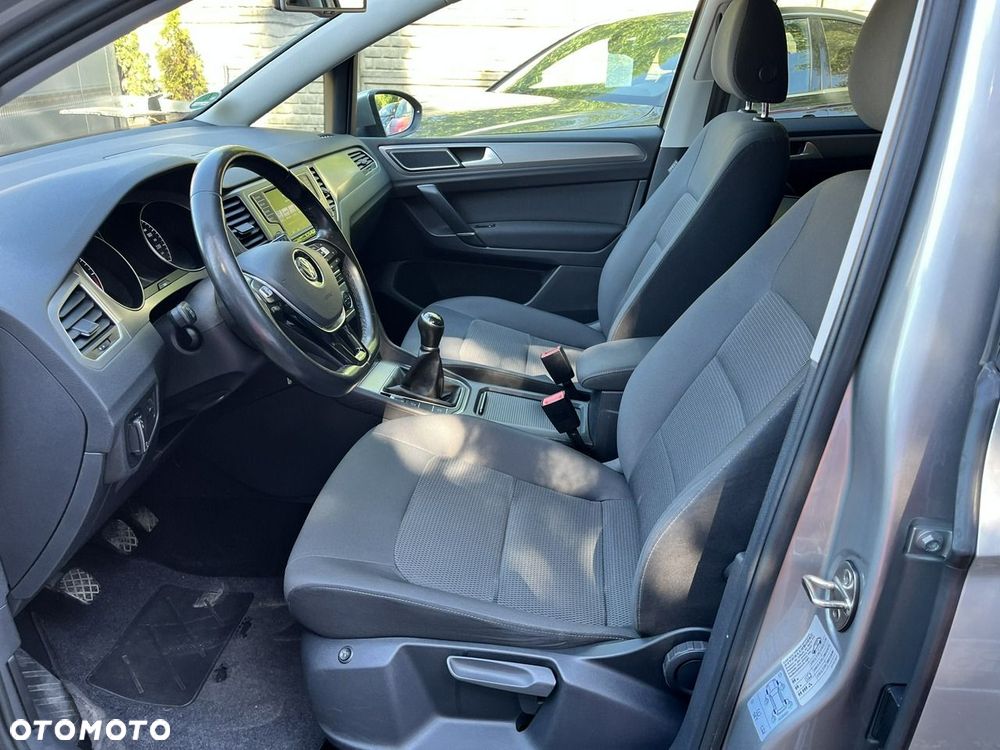 Volkswagen Golf Sportsvan - 22