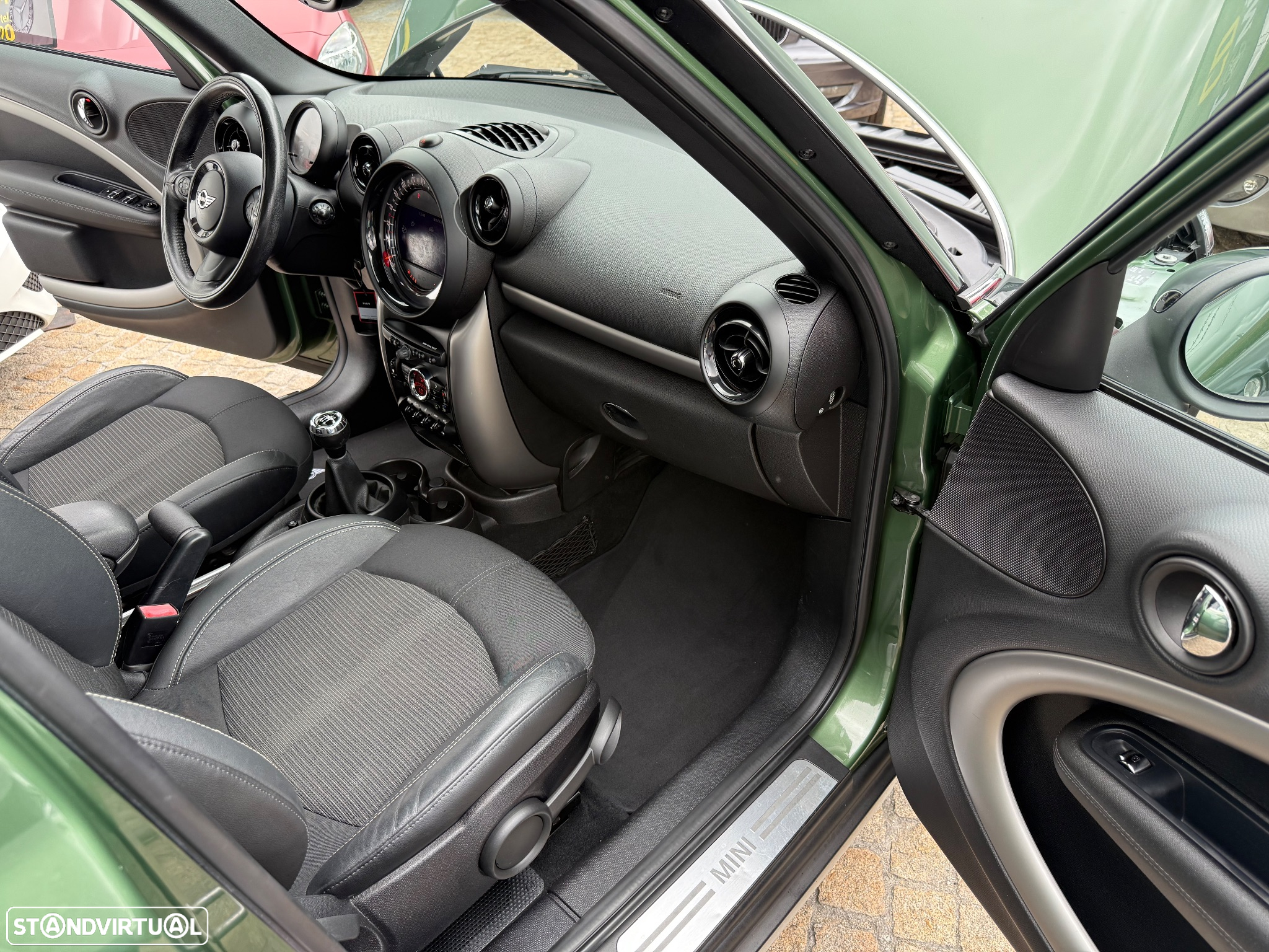 MINI Countryman Cooper D - 51