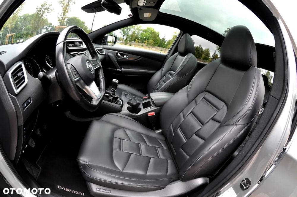 Nissan Qashqai 1.3 DIG-T Tekna - 18