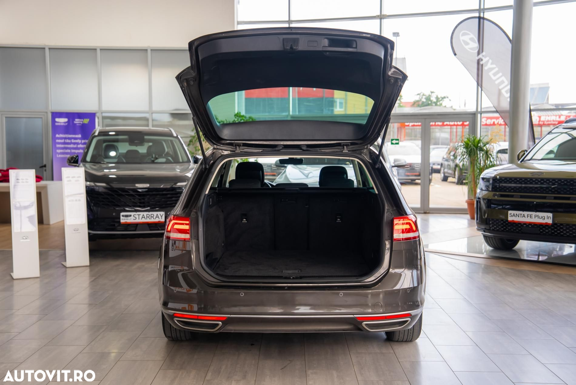 Volkswagen Passat - 11