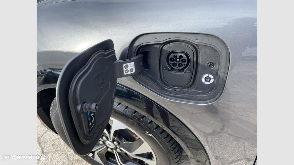 Ford Mustang Mach-E Premium AWD - 6