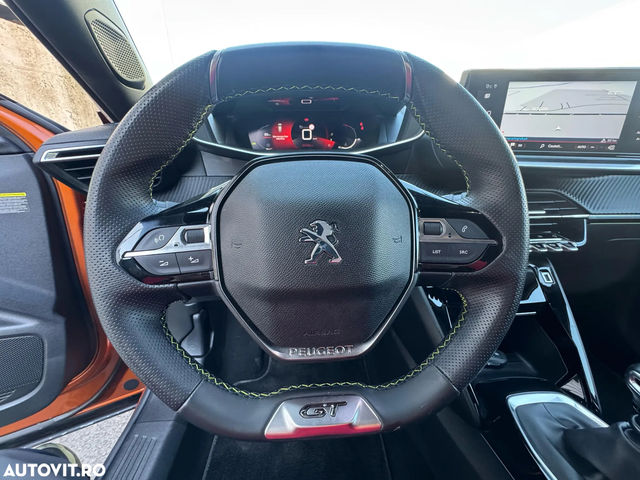 Peugeot 2008 1.2 L PureTech STT GT Line - 16