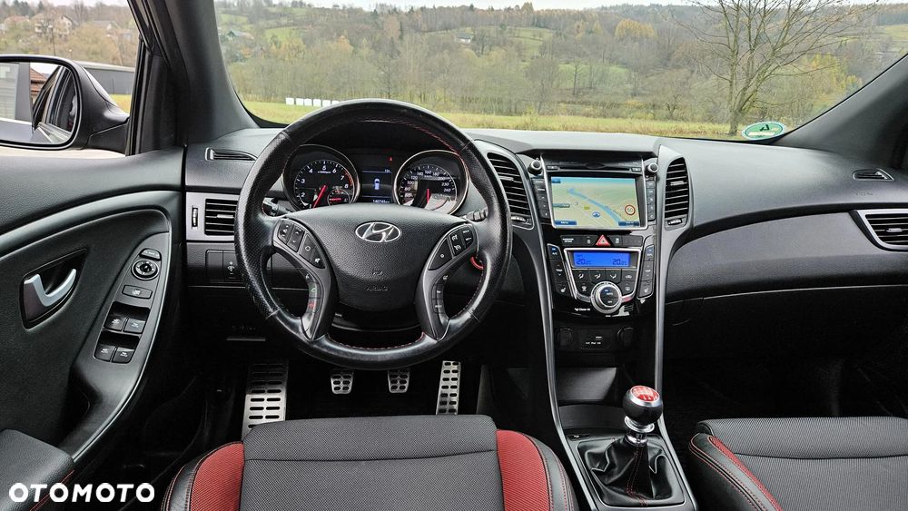 Hyundai i30 1.6 T GDI Turbo - 21