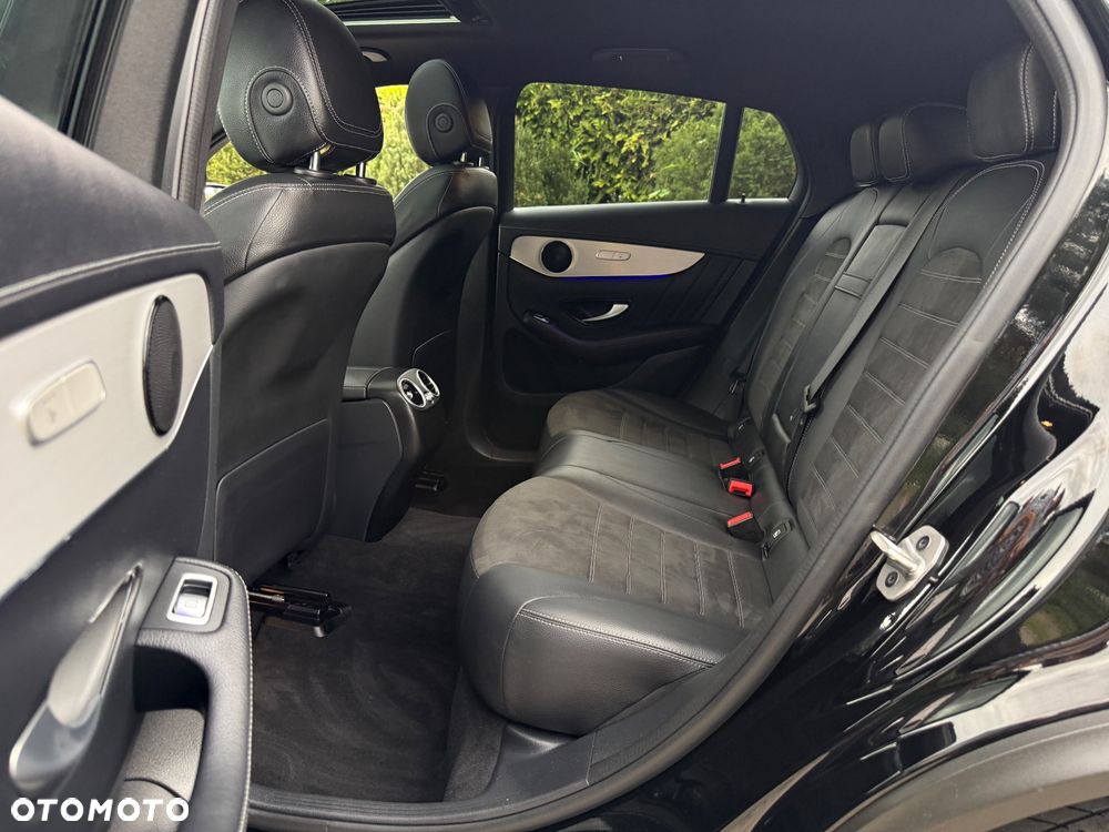 Mercedes-Benz GLC 300 4Matic 9G-TRONIC AMG Line Plus - 7