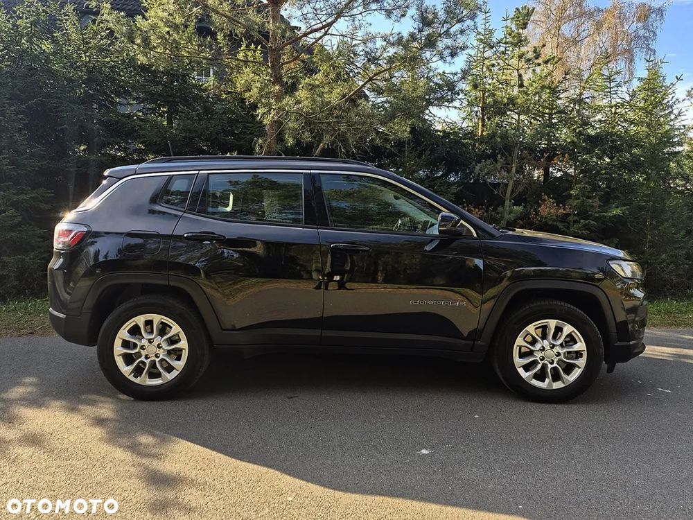 Jeep Compass - 26
