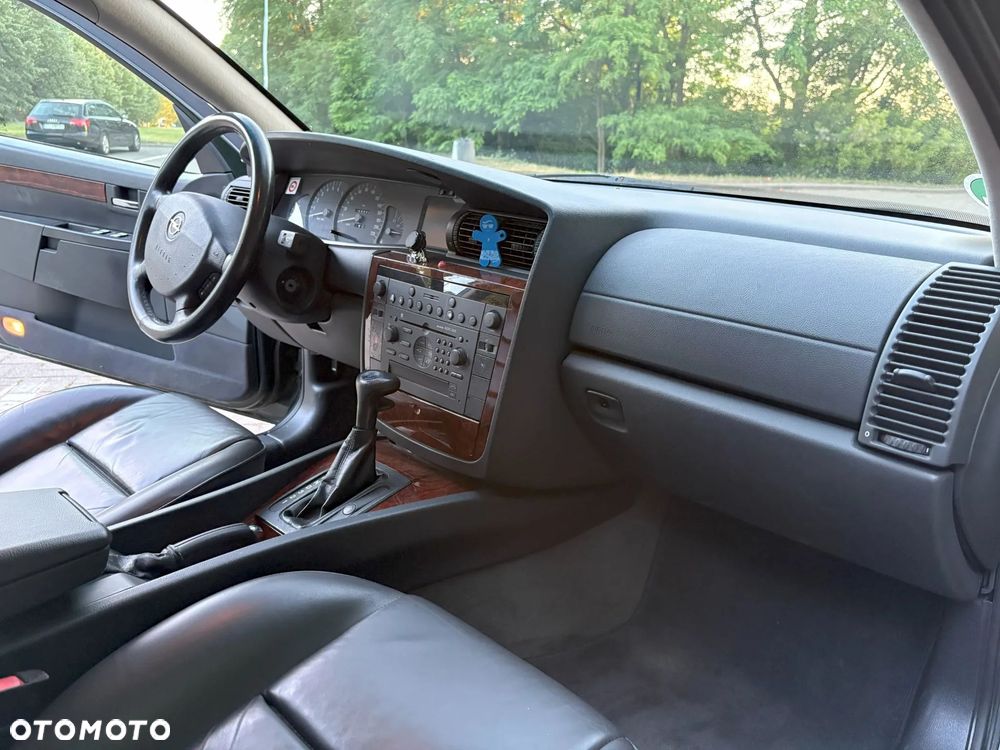 Opel Omega 2.2 Elegance - 21