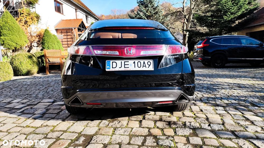 Honda Civic 1.8 Executive NAVI - 5