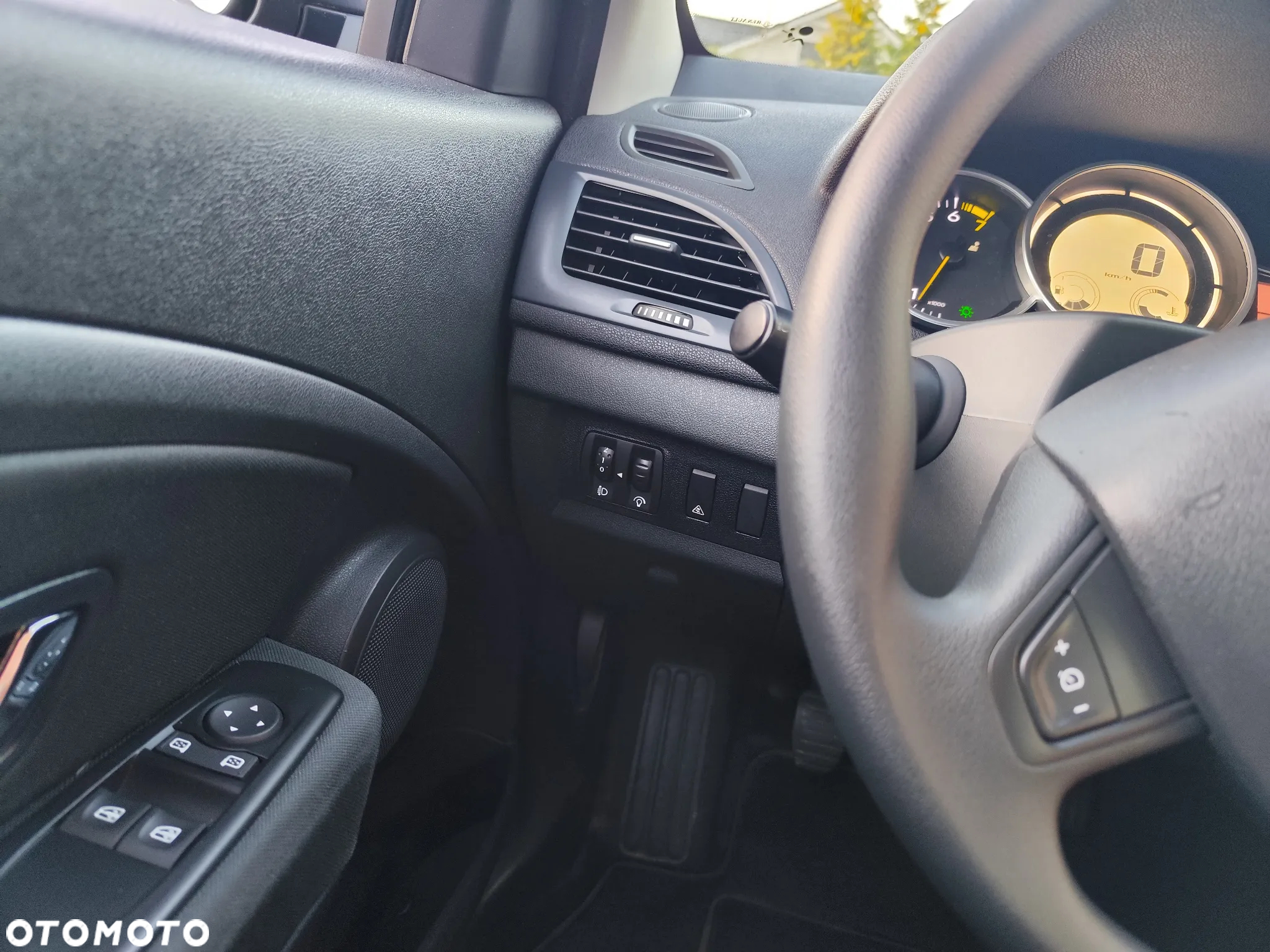 Renault Megane 1.6 16V 100 TomTom Edition - 32
