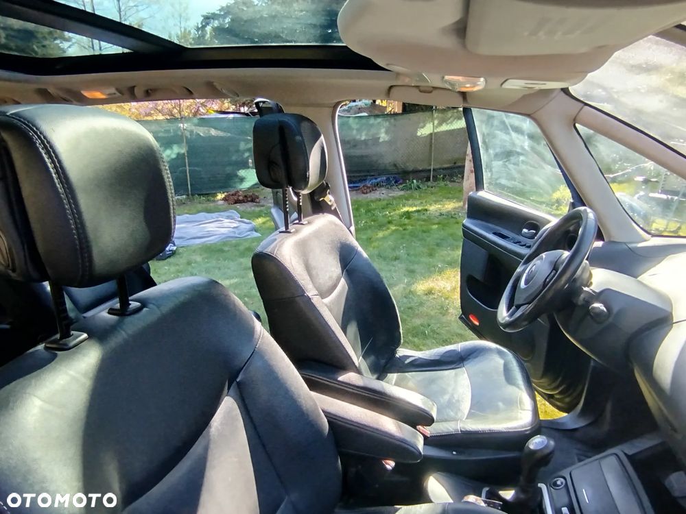 Renault Grand Espace 2.0 dCi 175 FAP Edition 25th - 8