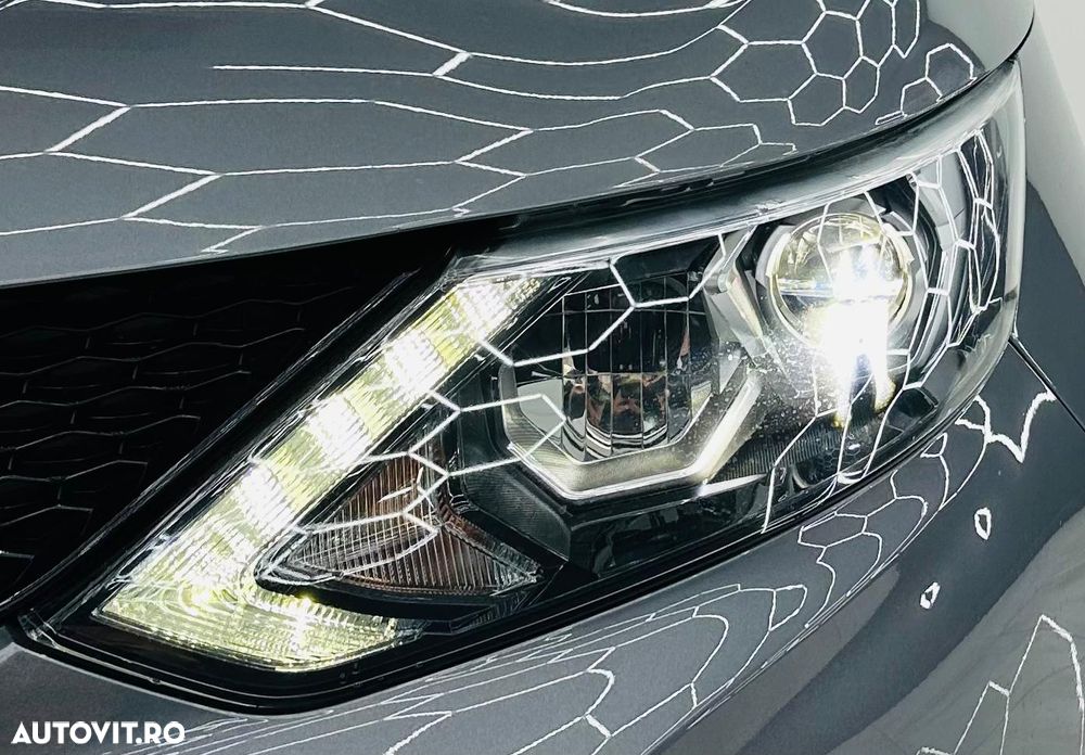 Nissan Qashqai 1.6 DCI Xtronic TEKNA - 11