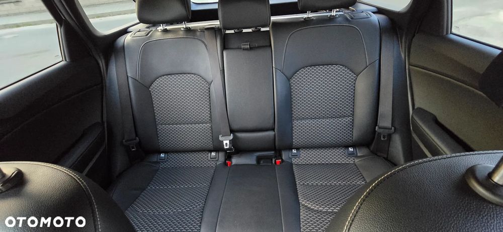 Kia Ceed 1.5 T-GDI Business Line - 11