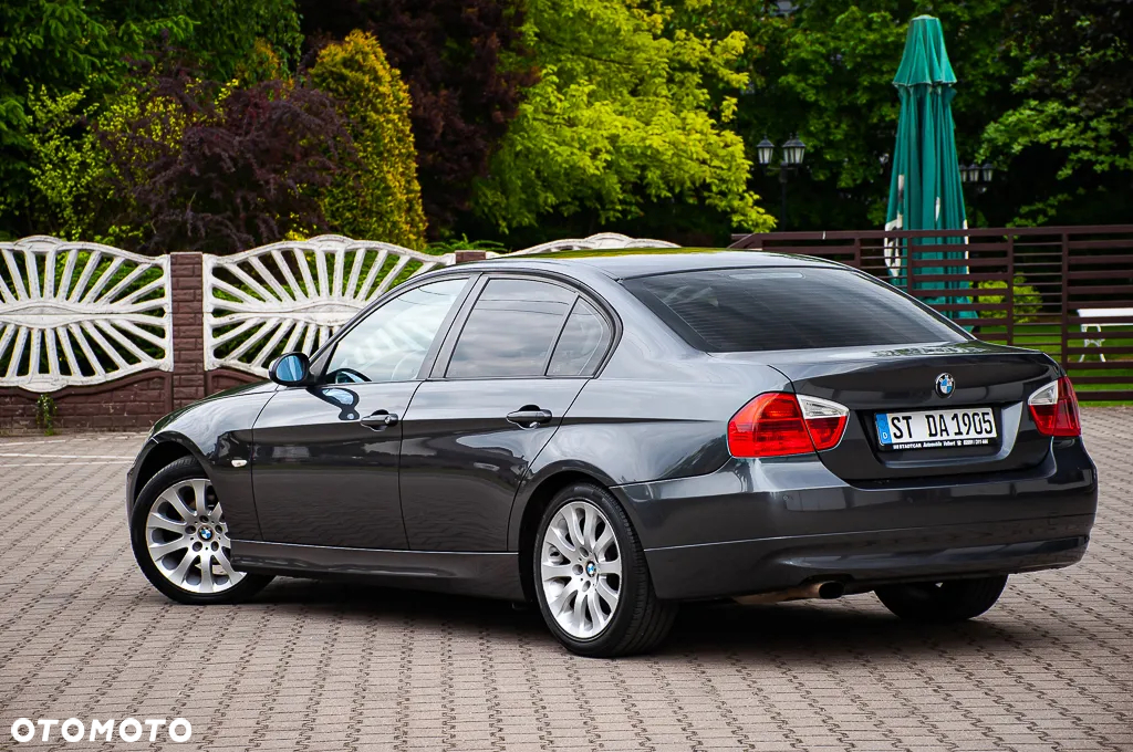 BMW Seria 3 - 22