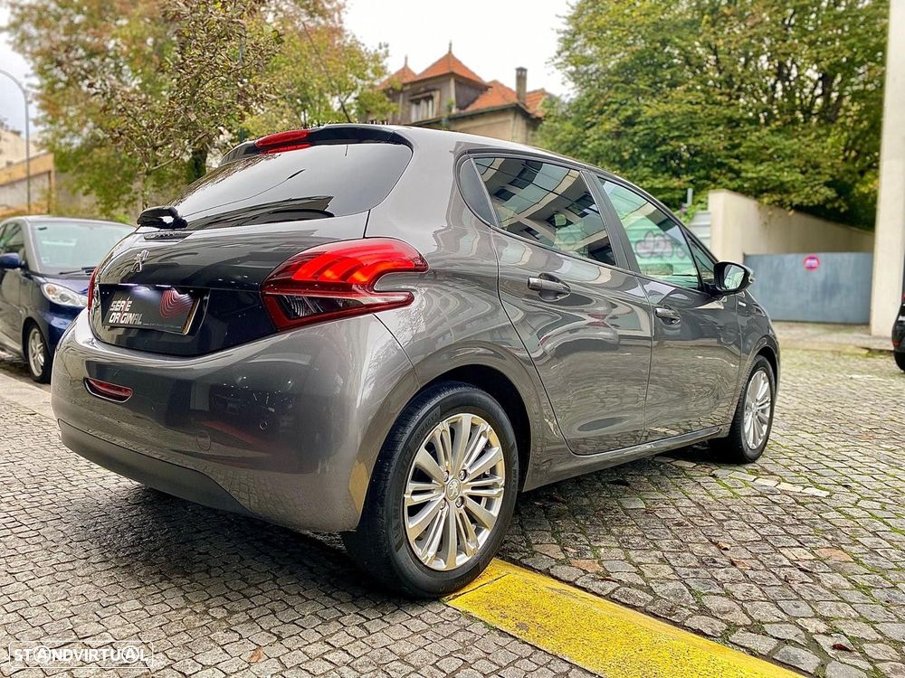 Peugeot 208 1.2 PureTech Style - 7