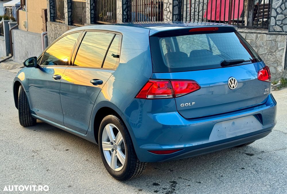 Volkswagen Golf 1.2 TSI BMT Comfortline - 29