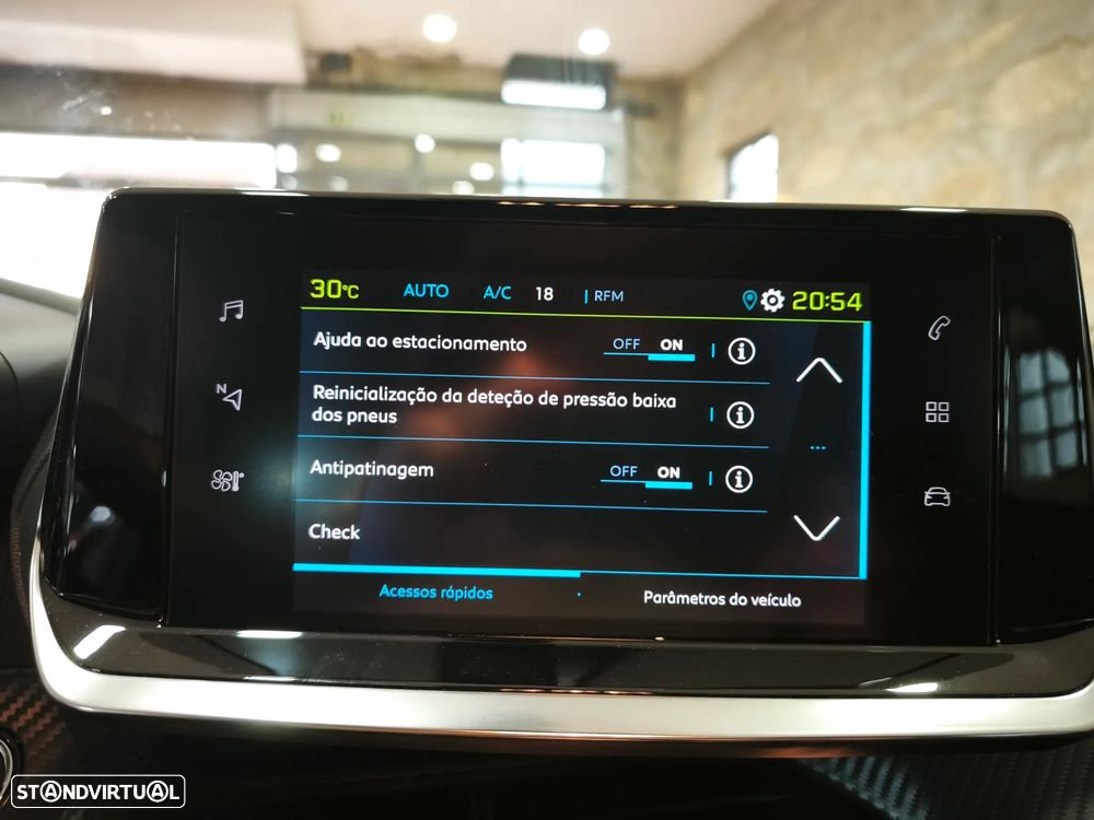 Peugeot e-2008 Active Pack - 25