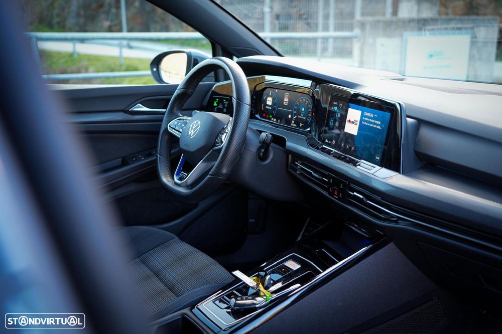 VW Golf 1.4 TSI GTE DSG - 24