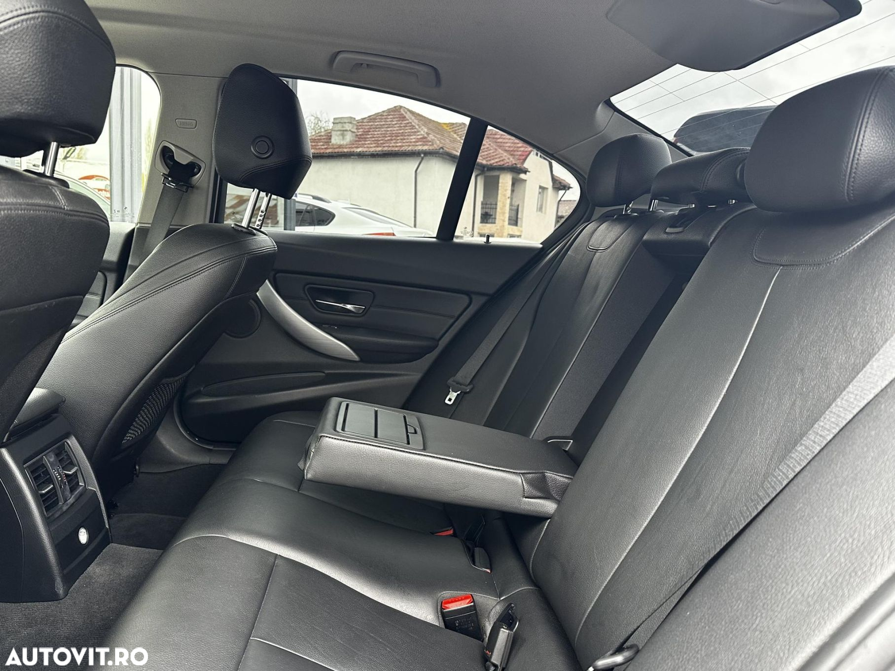 BMW Seria 3 - 22