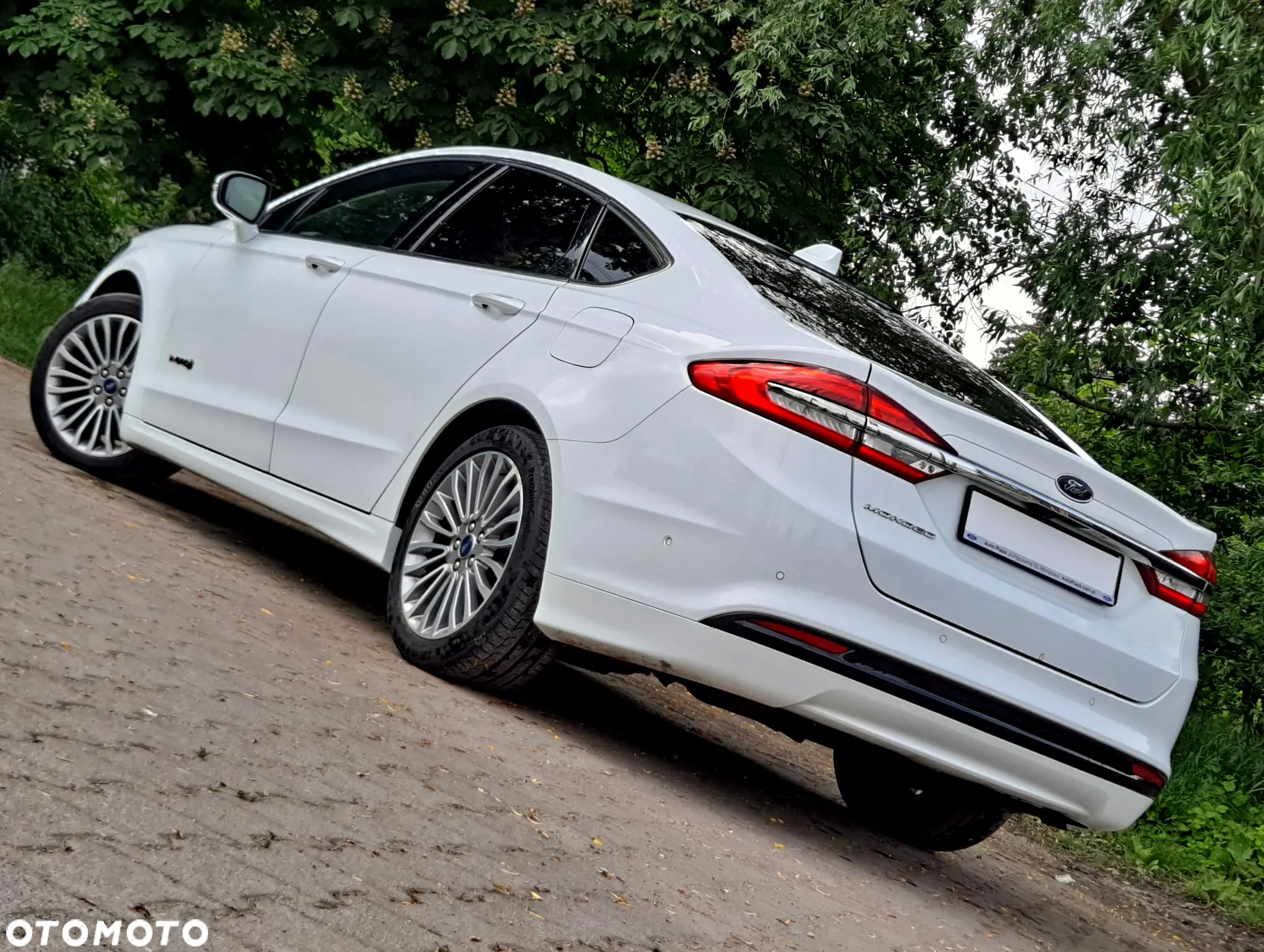 Ford Mondeo - 32