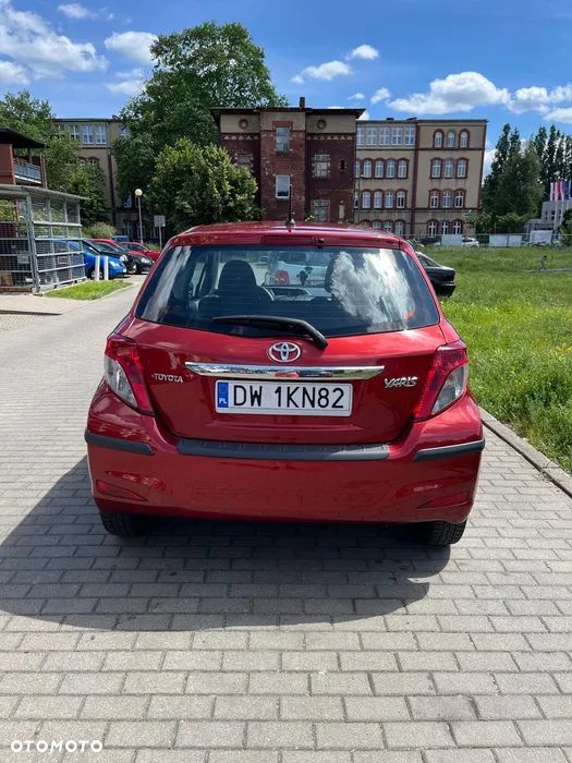 Toyota Yaris 1.33 VVT-i Edition - 4