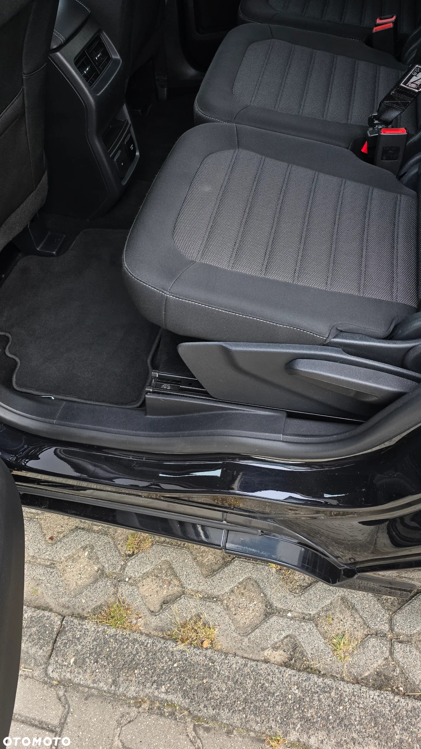 Ford S-Max - 12
