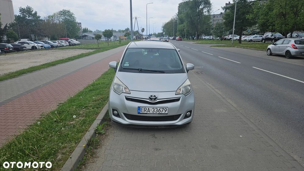 Toyota Verso S 1.4 D-4D - 8