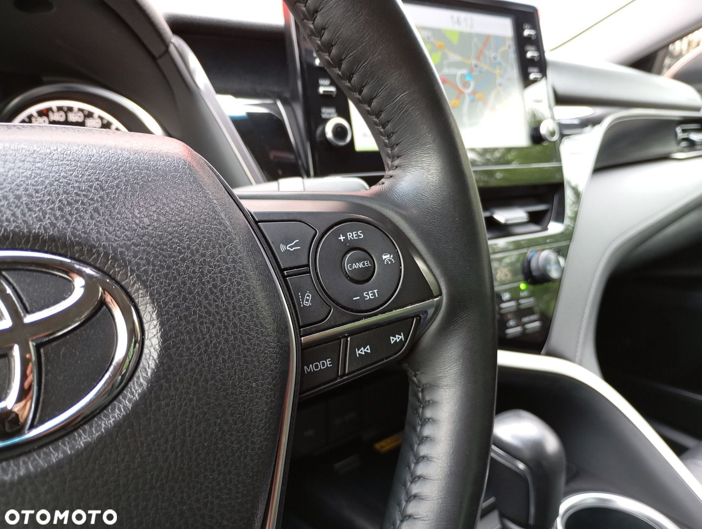 Toyota Camry - 10