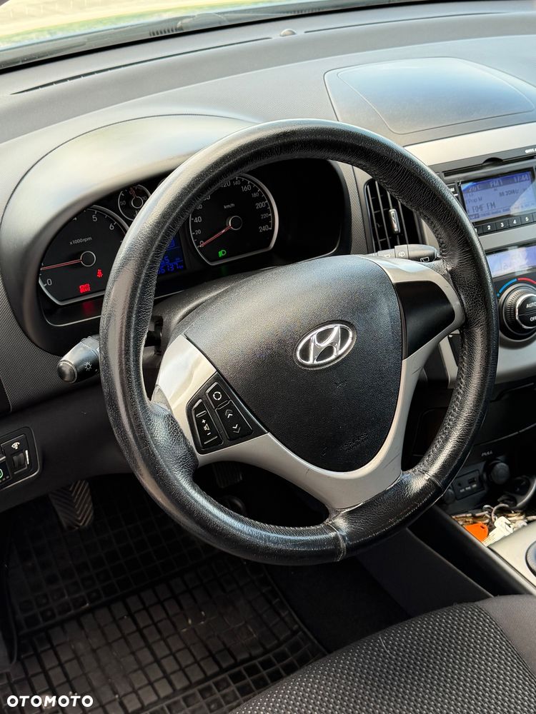 Hyundai i30 1.6 blue Classic - 36