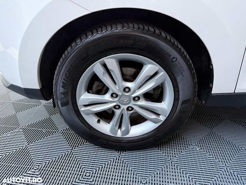Hyundai ix35 - 13