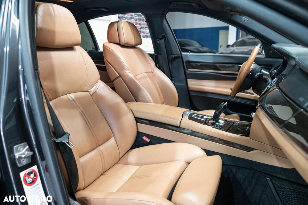 BMW Seria 7 740d xDrive - 5