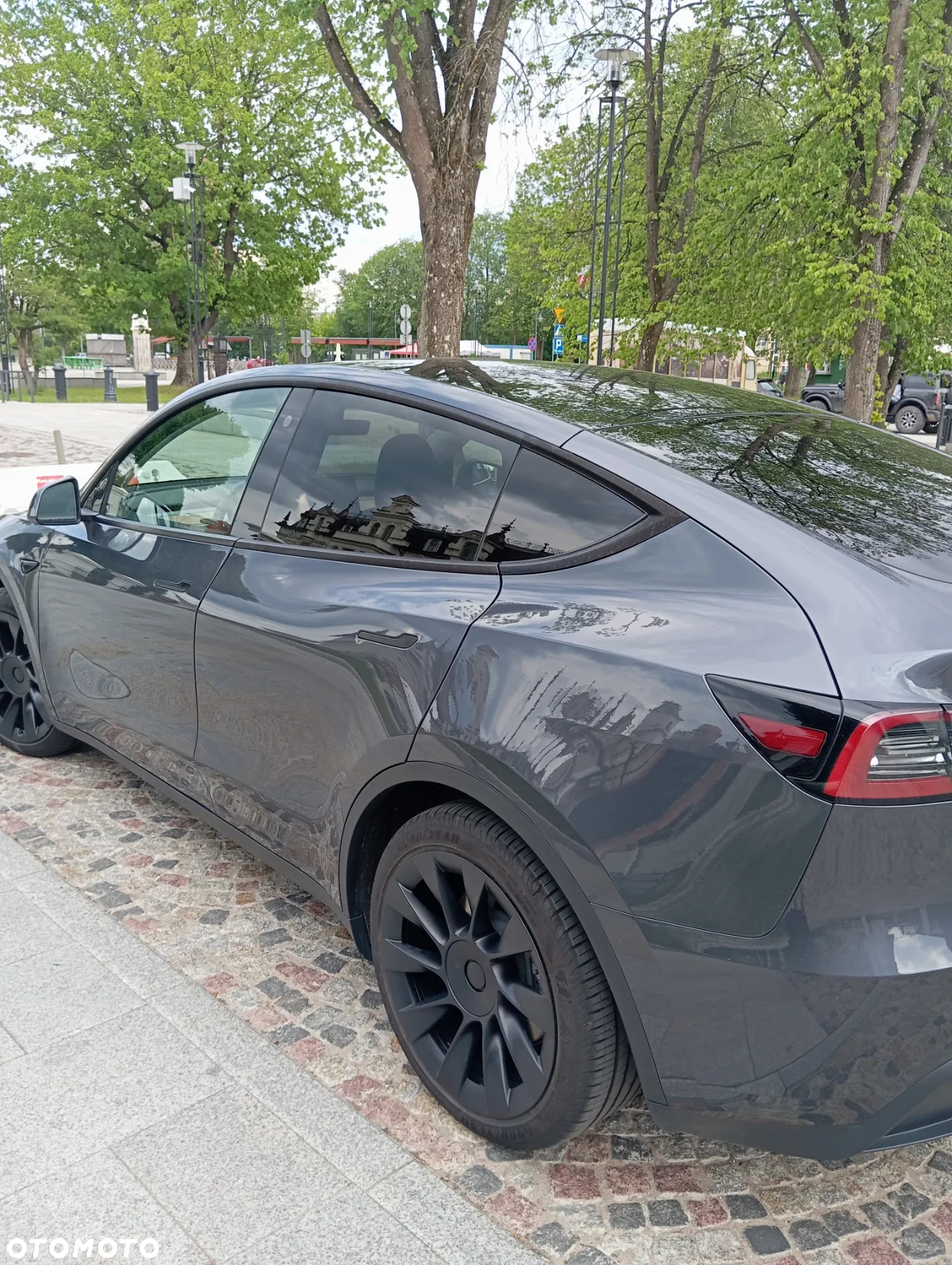 Tesla Y Model Performance Dual Motor AWD - 5