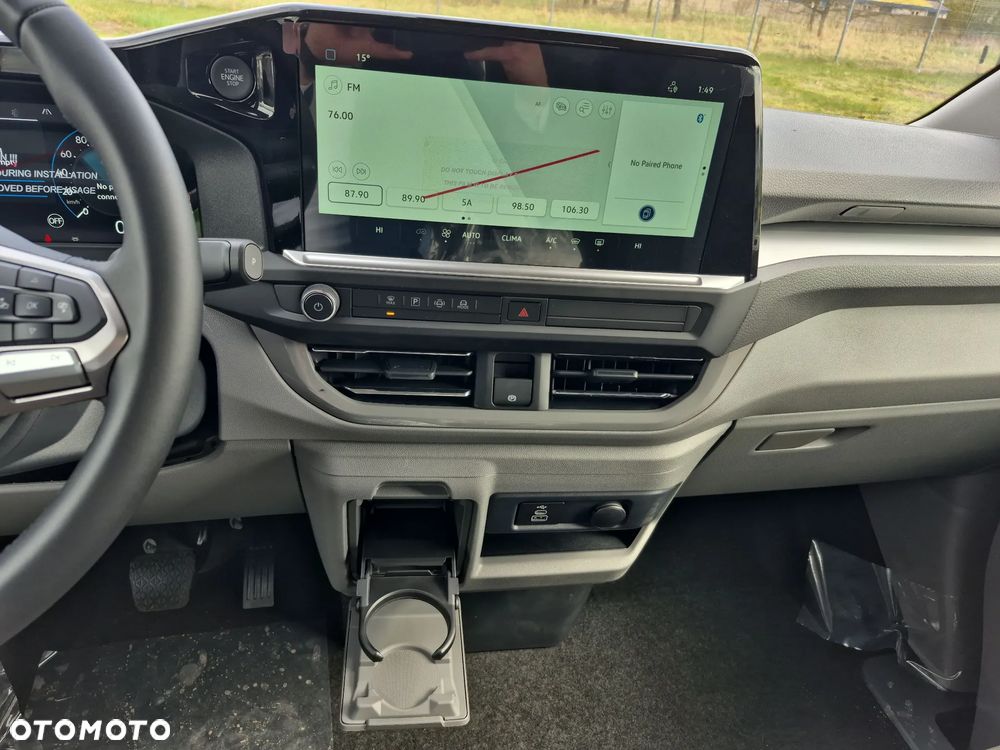 Volkswagen Caravelle - 14