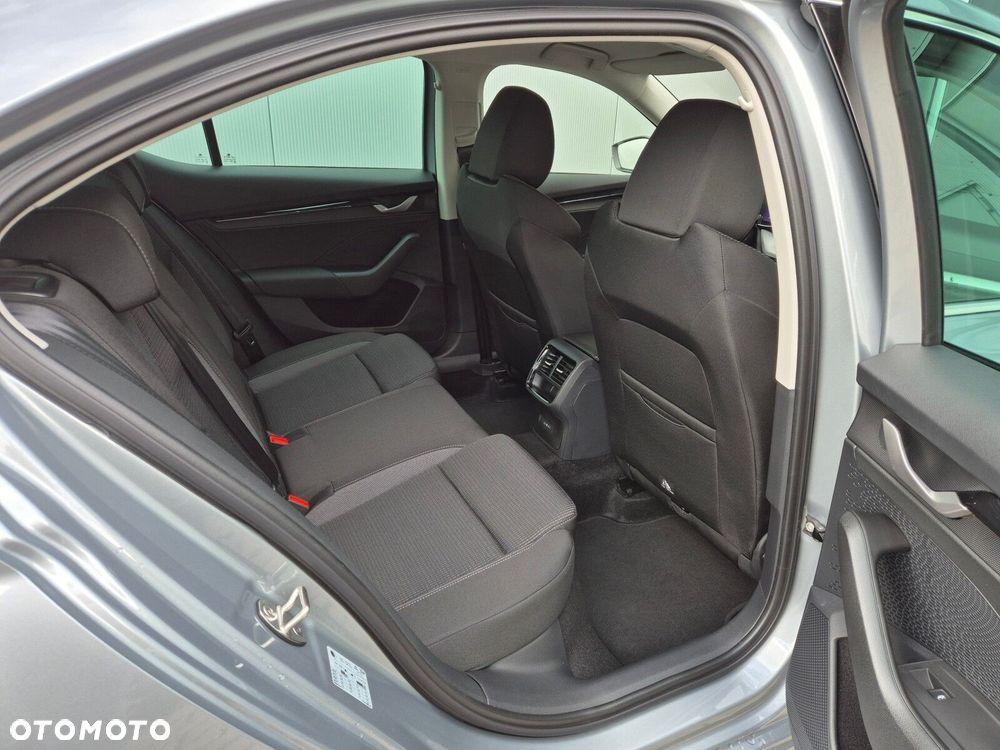 Skoda Octavia 1.5 TSI Drive Selection - 11