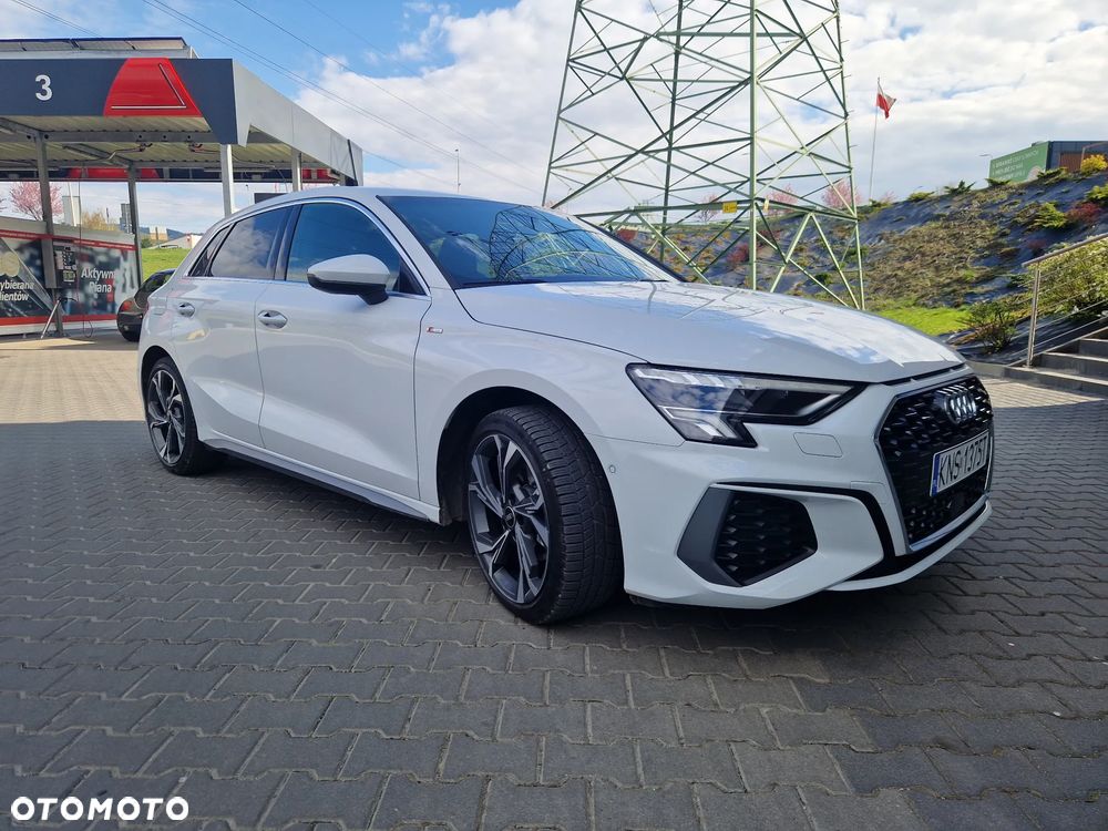 Audi A3 Sportback 35 TFSI S tronic S line - 2