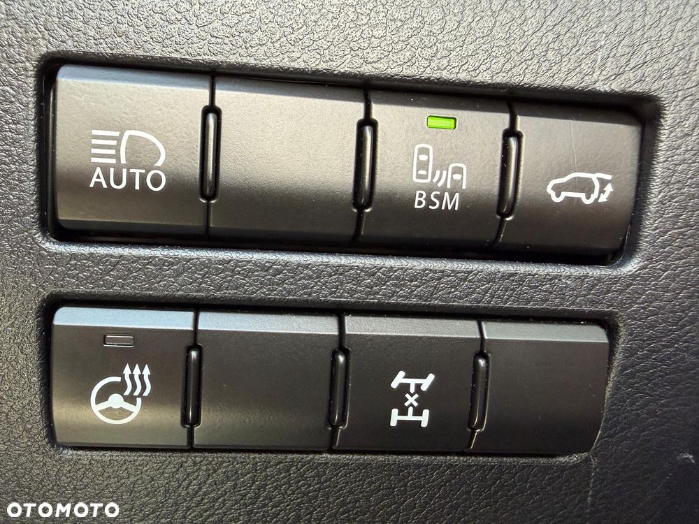 Lexus NX - 15