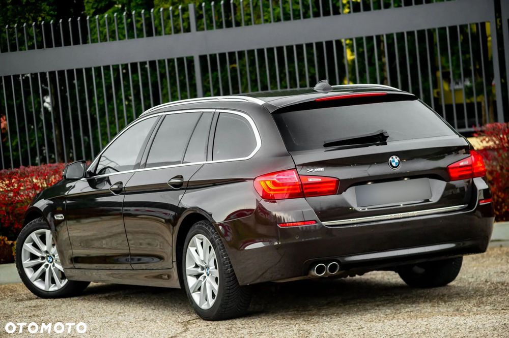 BMW Seria 5 530d Touring Luxury Line - 14