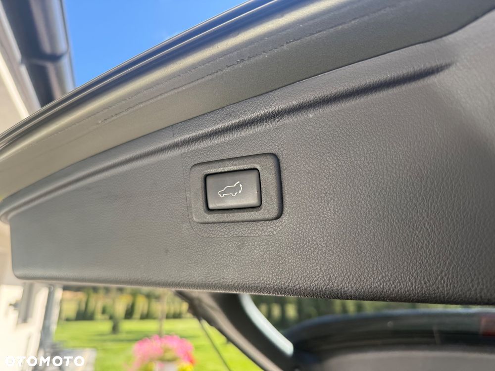 Subaru Outback 2.5i Exclusive - 29