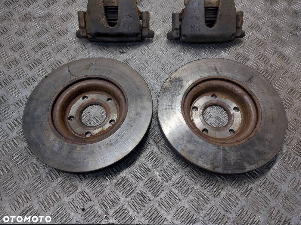 TARCZE HAMULCOWE PRZÓD + ZACISKI VOLVO V50 I 2.0 D - 3