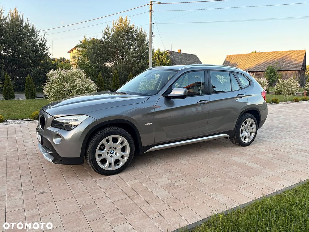 BMW X1 xDrive18d xLine - 10