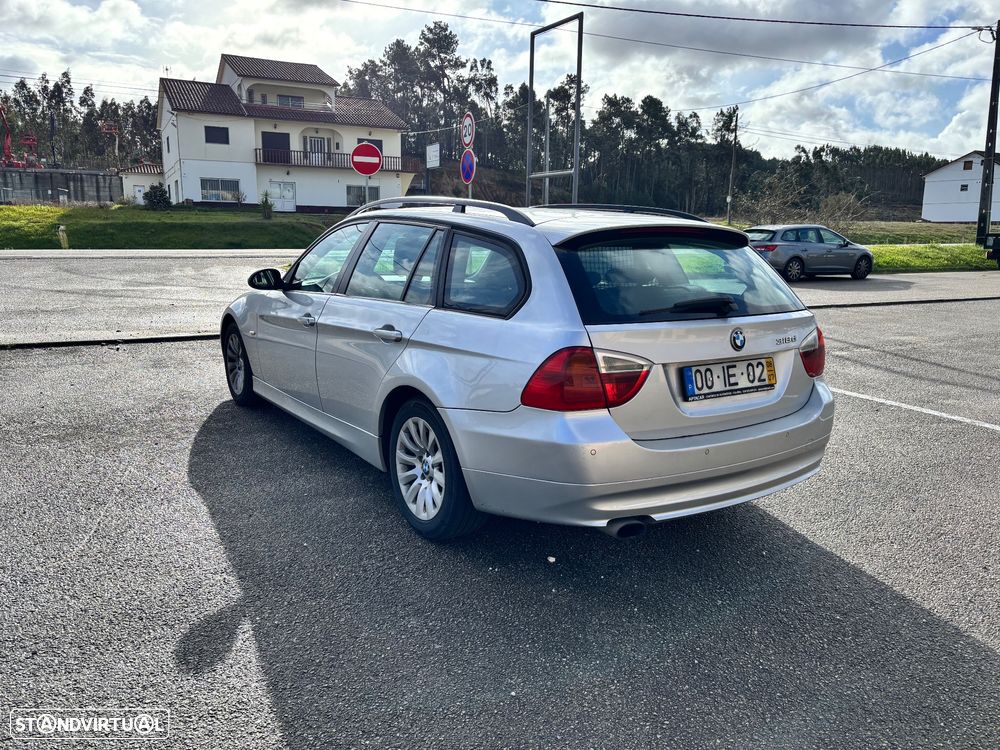 BMW 318 d Navigation Sport - 17