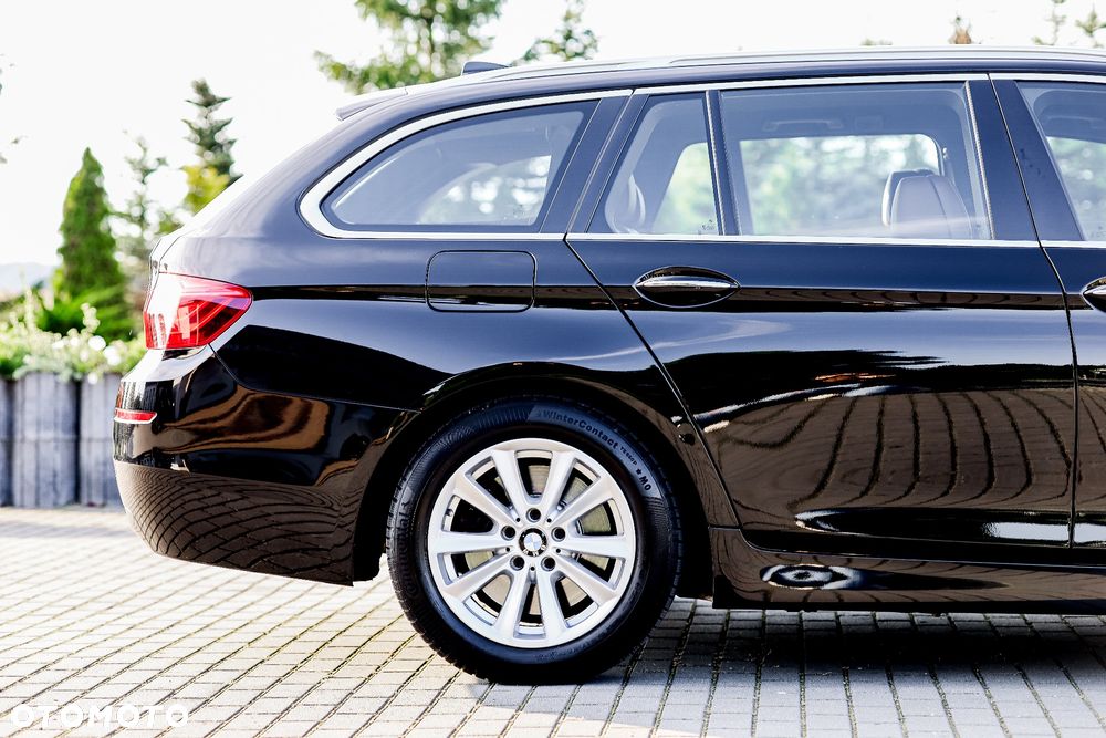 BMW Seria 5 530d xDrive - 5