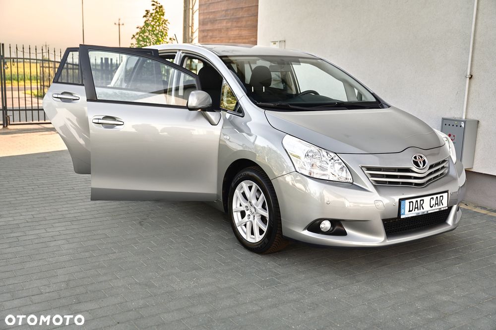 Toyota Verso 1.8 5-Sitzer Executive - 27