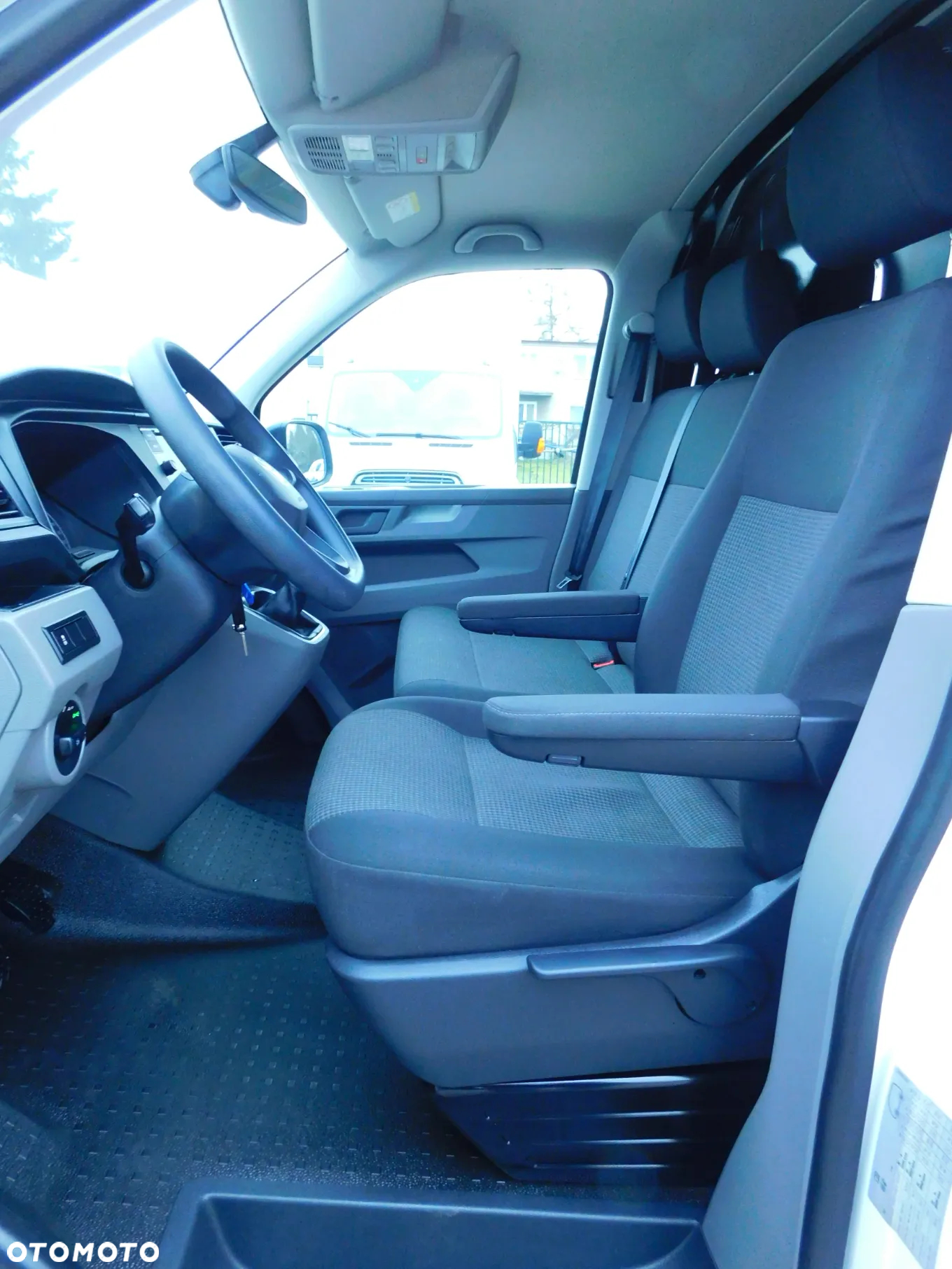 Volkswagen Transporter - 7