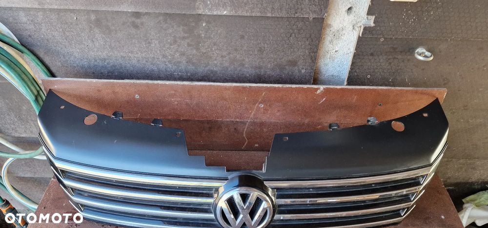 GRILL ATRAPA CHŁODNICY VW PASSAT B7 - 5