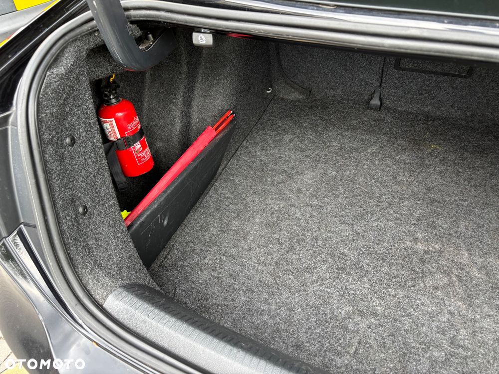 Volkswagen Jetta 2.0 TDI Comfortline - 15