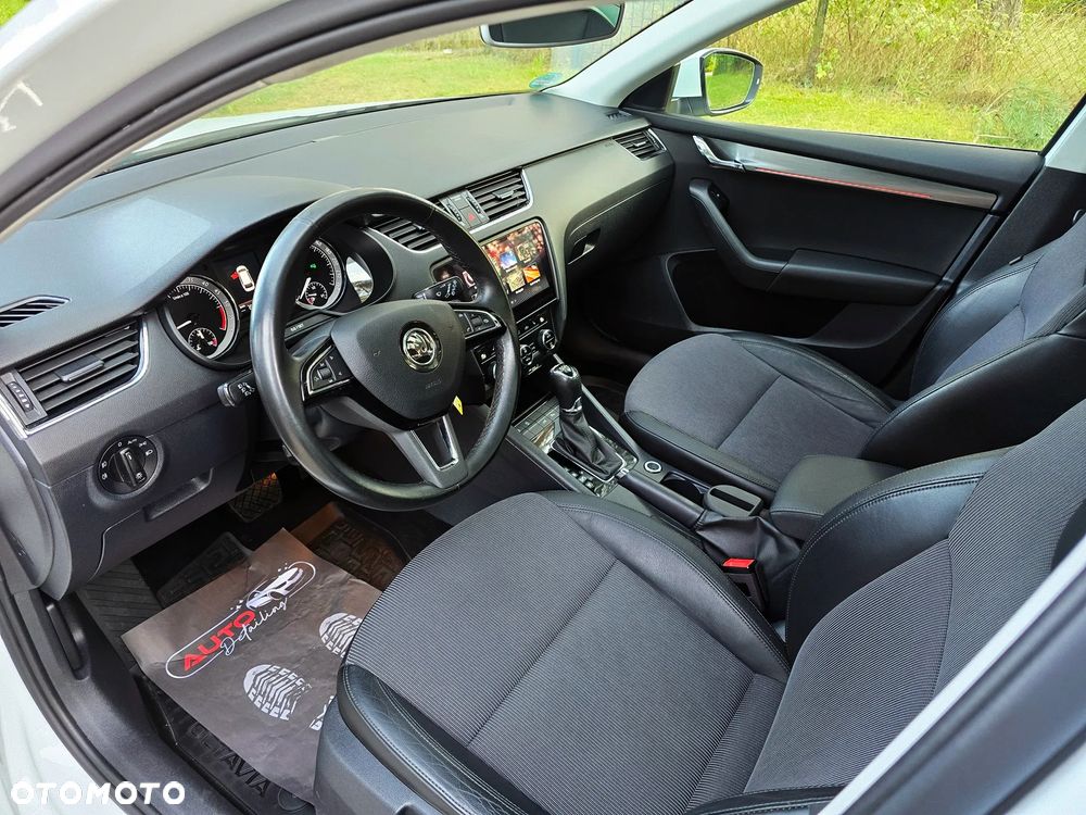 Skoda Octavia 2.0 TDI DSG Premium Edition - 6
