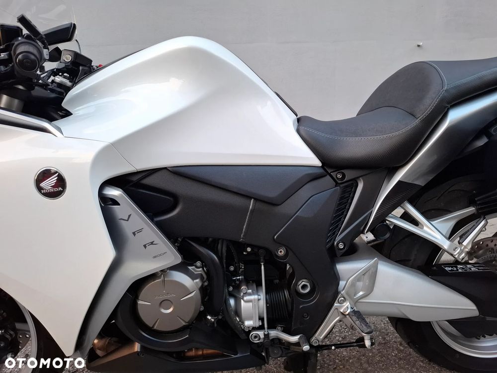 Honda VFR - 30